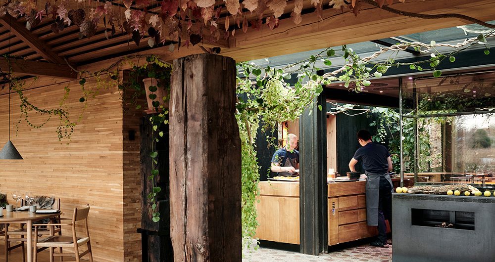 ပြည်ပနိုင်ငံတွေ သွားတဲ့အခါ မြည်းစမ်းကြည့်သင့်တဲ့ ကမ္ဘာ့အကောင်းဆုံး နာမည်ကြီး စားသောက်ဆိုင် (၅) ဆိုင်